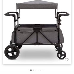 Jeep Wrangler Stroller Wagon with Included Car Seat Adapter by Delta Children - Gray