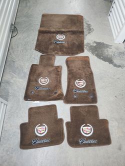 Lloyd Mats CLASSIC LOOP Brown 5PC FLOOR MAT SET Cadillac XTS *Crest/Wreath logos with print