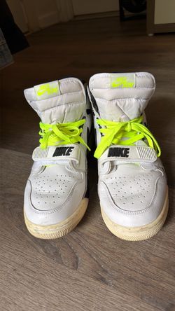 Jordan Legacy 312 Command Force Volt (9.5 US Mens)