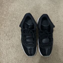 Jordan 11 Low 72-10