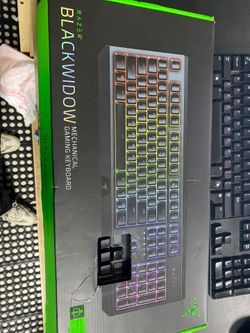 Brand new never used razer black widow v2 chroma gaming keyboard