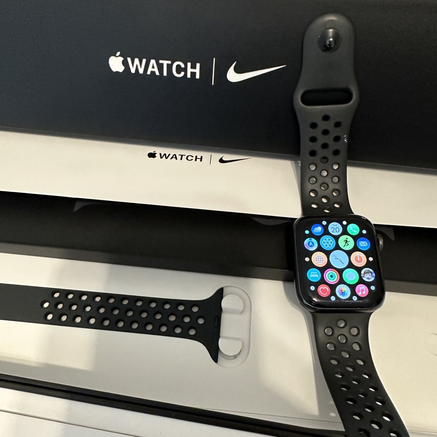 Apple Watch Series 6 44MM Nike Edition GPS Space Gray for Sale in