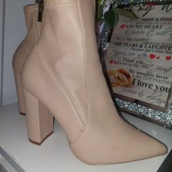 NUDE QUPIDE BOOTIES COLOR TAN