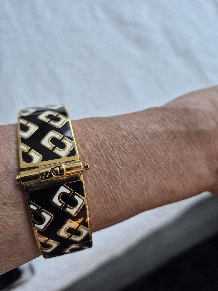 DVF Vintage ~Circa 1970 Bracelet in Mint Condition.m~Diane Von Fustenberg
