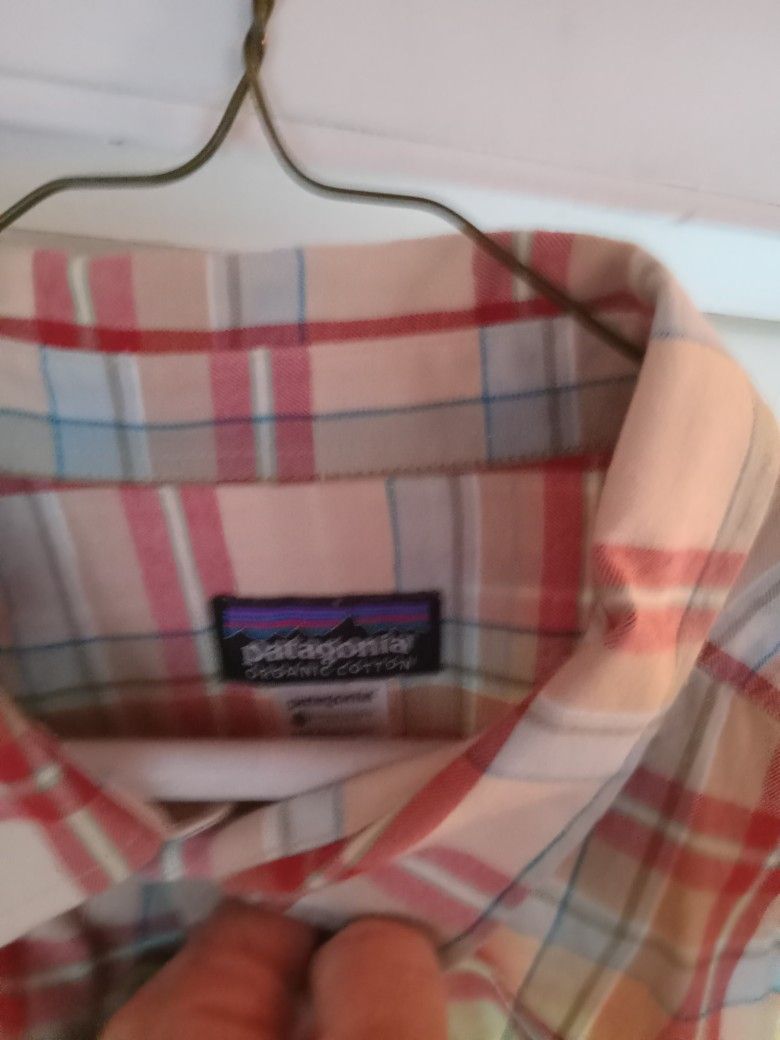 Patagonia Long Sleeve Button Down Shirt