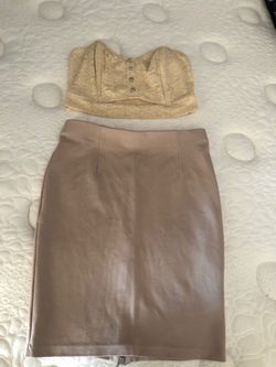 Must HAVE sise S and for XS nude skirt , strapless
