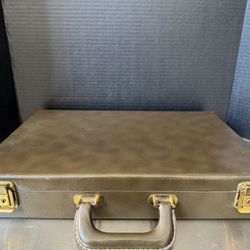 Vintage Hard Shell Brown Briefcase 12.5 x 7.5x 18