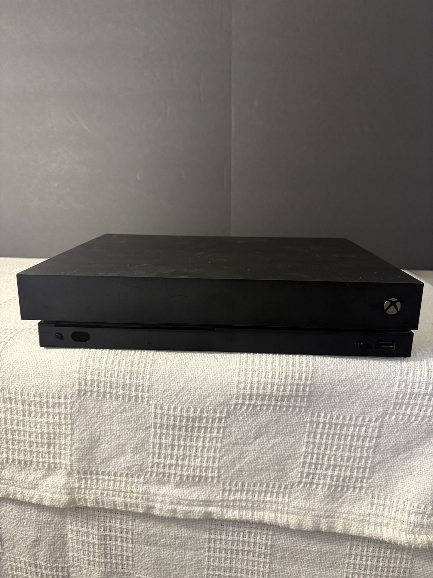 Microsoft Xbox One X