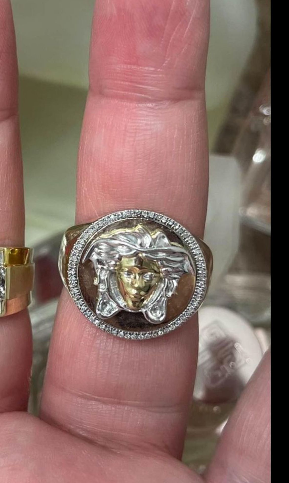 10k Versace Diamond Ring
