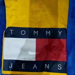 Mens XL  Tommy Jeans Shirt