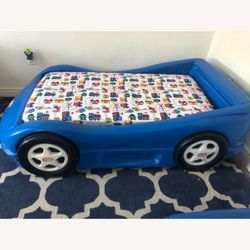 Race car bed