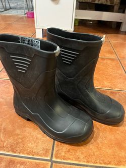Rubber boots size 9 men