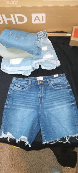 Girls blue jeans shorts size 10 good condition like new $5