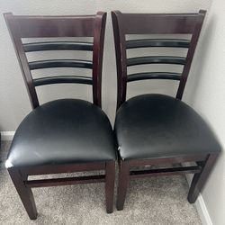 2 Dining Table chairs