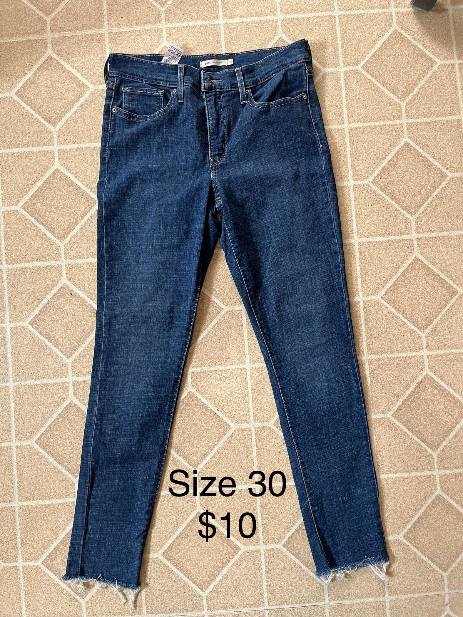 Women’s Levi’s Jeans