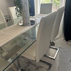 ZGallerie Table & 6 Chairs 🪑