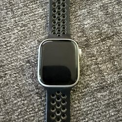 Apple Watch Series 7