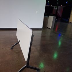 Flip And Stow Rolling Work Table 