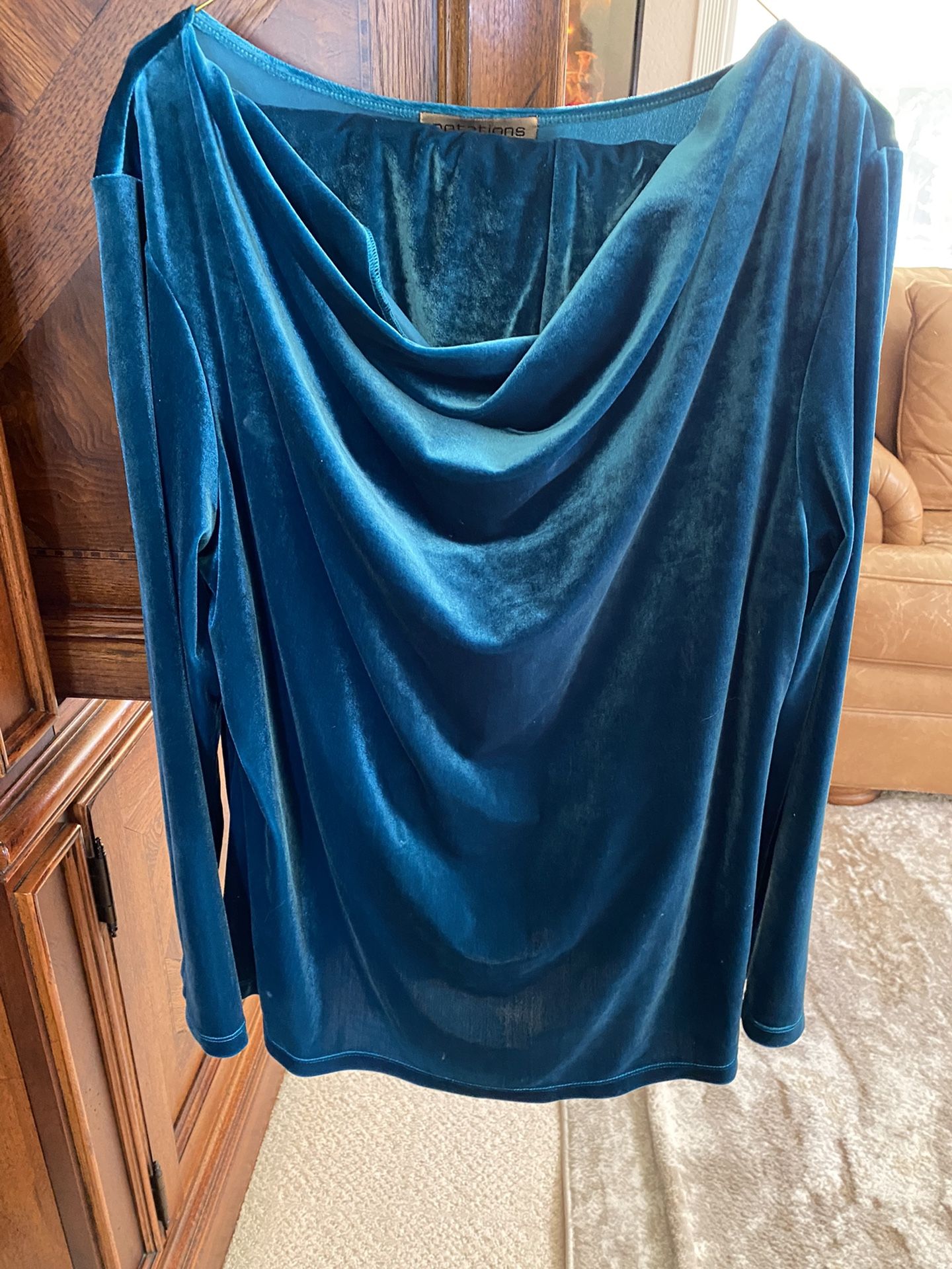 Notations Brand Turquoise Velour 2  Piece Pantsuit Size XL