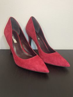 Suede Pump BCBG