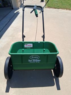 Scott's Turf Builder seed/fertilizer spreader.