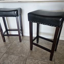 2 Stools