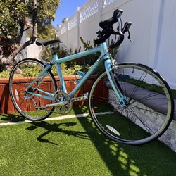 Like New Trek Pilot 5.2 Full Carbon Fiber Road bike!