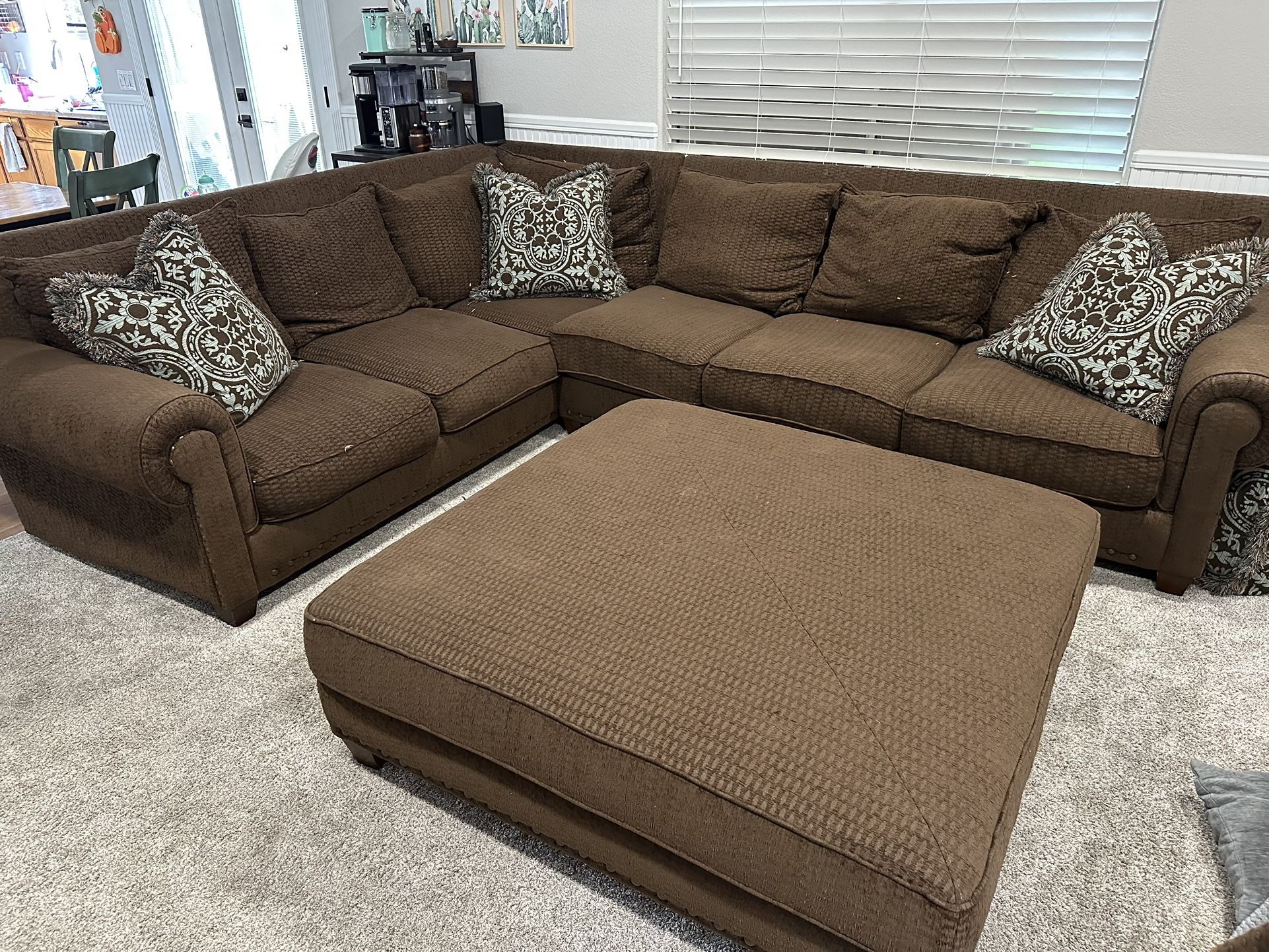 Nice Sectional With Large Ottoman