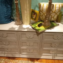 CUTE GRAY DRESSER OR TV STAND AT PICKY PINCHERS 801 TURNER ST CLEARWATER OPEN TODAY 12-6 FREE DELIVERY 