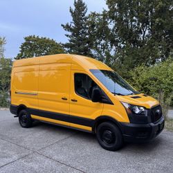 2021 Ford Transit-250