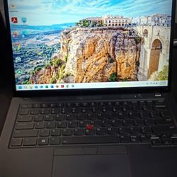 Lenovo T14 Touchscreen Laptop 
