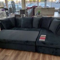 New Super Comfy All Black Sectional Sofa Couch *Ottoman Sold Separately* 