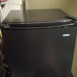Haier Mini Fridge Works Great 