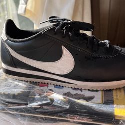 Women's Nike Cortez's 8.5