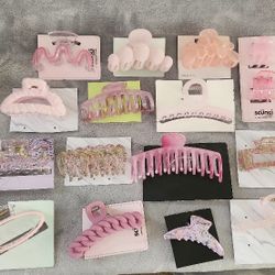 15-Piece Assorted Pink Claw Clip Hair Accessory Set with Carrying Case