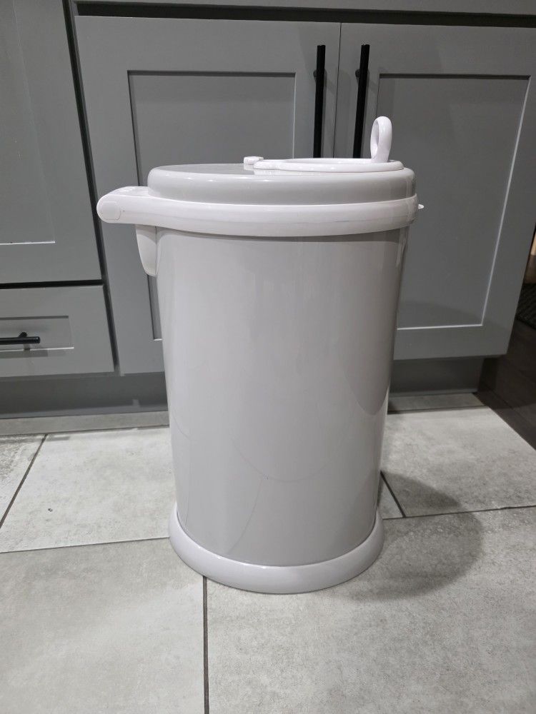 Ubbi Steel Diaper Pail (Used)