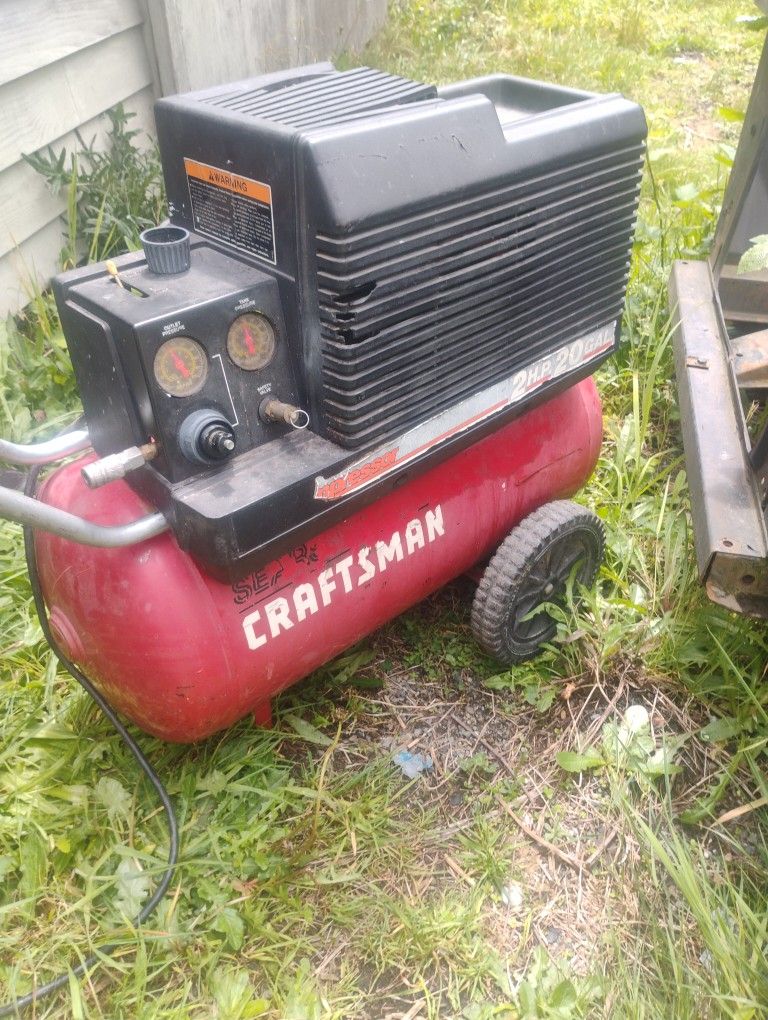 Craftsman 2hp 20 Gallon Air Compressor