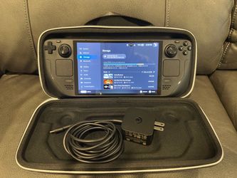 Steam Deck OLED 512GB + Case & Charger – Excellent Condition