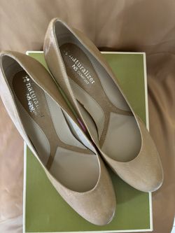 Naturalizer (Lennox) Woman’s Taupe Pump/Shoe - Size 9 *SALE* 