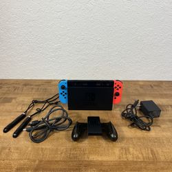 Nintendo Switch Console Bundle W/ Accessories 