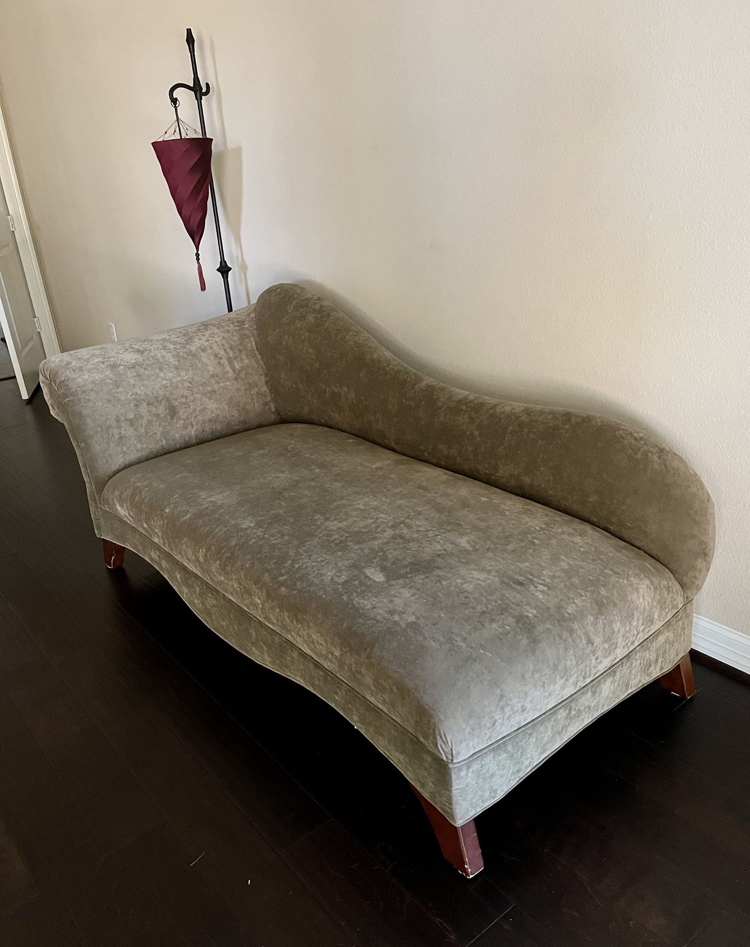 Chaise Lounge Chair for Sale in Sugar Land, TX OfferUp