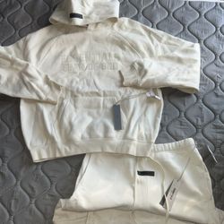 Essentials Sweatsuit 