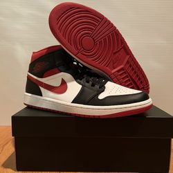 Jordan 1 Mid Size 11 Gym Red PLEASE READ