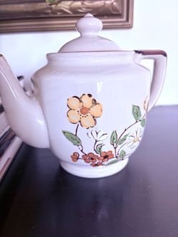 Vintage tea pot