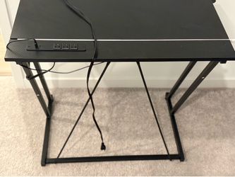 Computer table