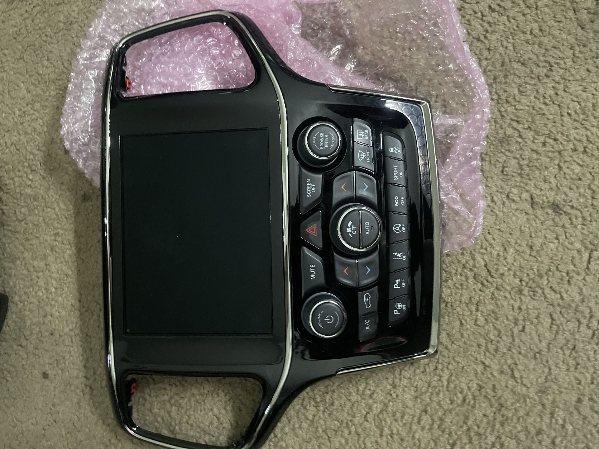 2019-2022 Jeep Grande Cherokee Dash Center