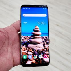 64 GB Unlocked Samsung Galaxy S8 Excellent Shape And Works With All Carriers 