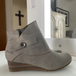Womens Flat Booties 