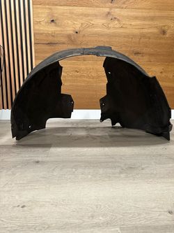 2013-2017 Audi Q5 SQ5 Front Right Fender Liner Splash Shield 8R0821120 OEM