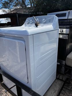 GE White Electric Dryer